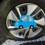 【体験談】走行中に車のタイヤがパンク!怒涛の3時間の記録
